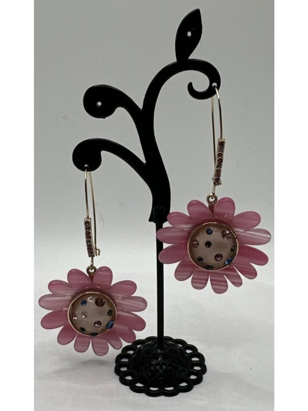 Betsey Johnson Enchanted Pink Plastic Daisy Flower Crystals Dangle Earrings
